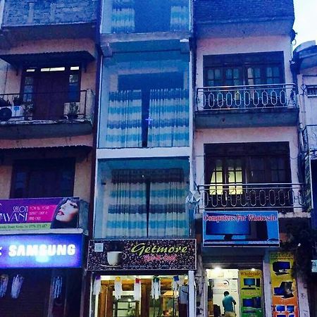 كاندي Getmore Bed & Breakfast المظهر الخارجي الصورة